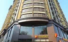 Hotel 777
